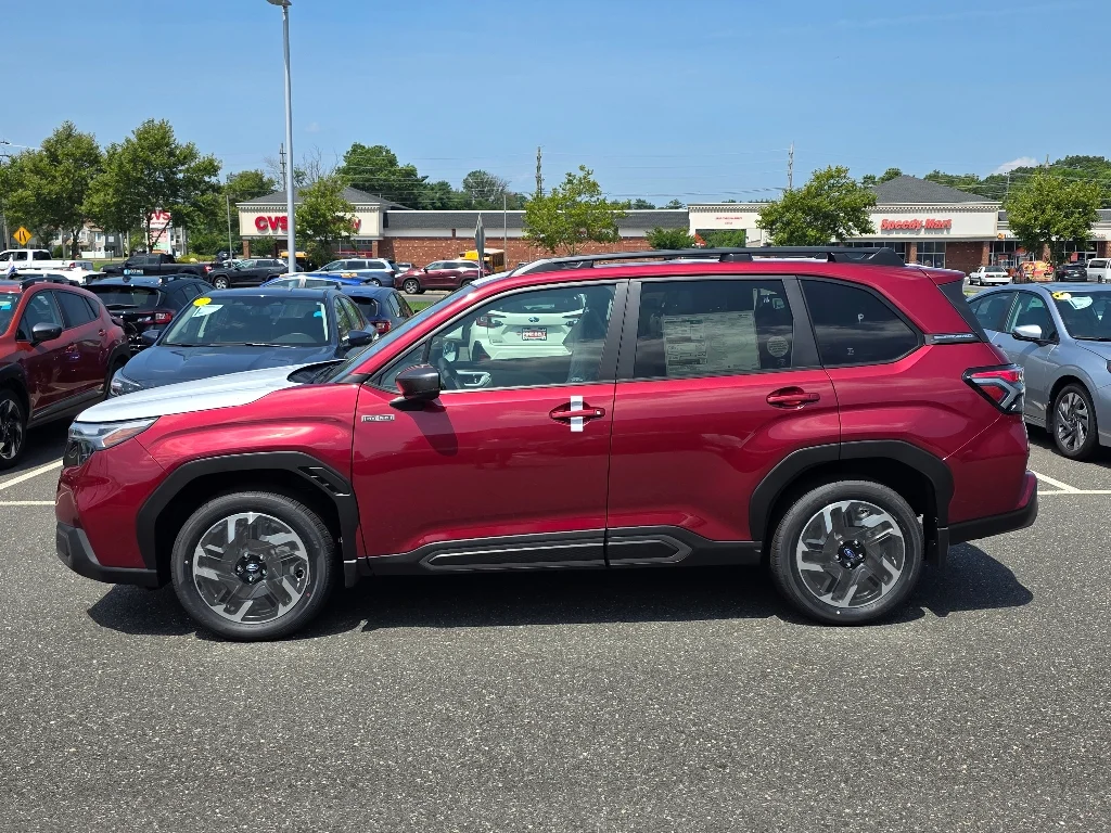 2025 Subaru Forester Limited - Photo 9