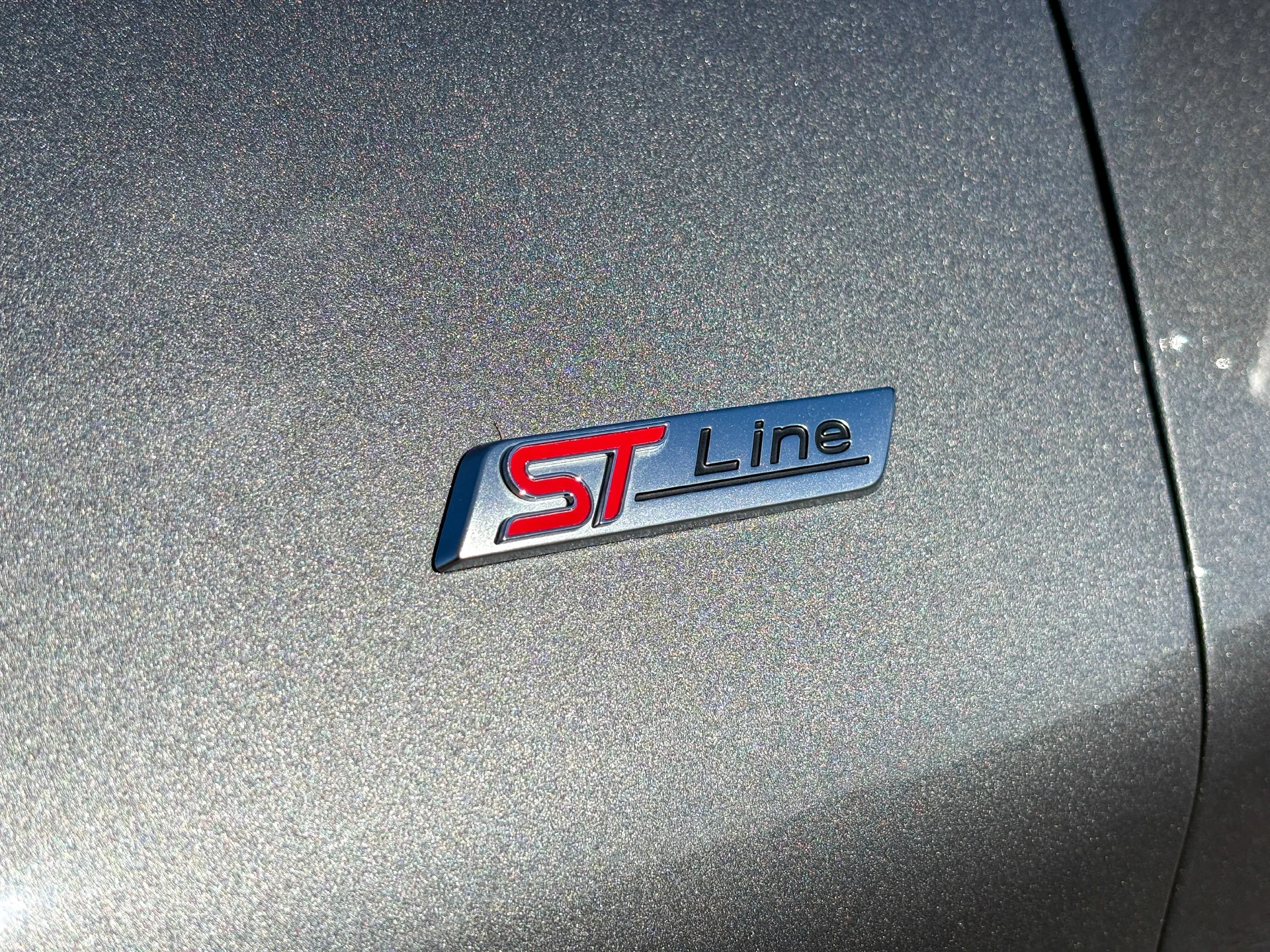 Used 2025 Gray Ford ST-Line image 6