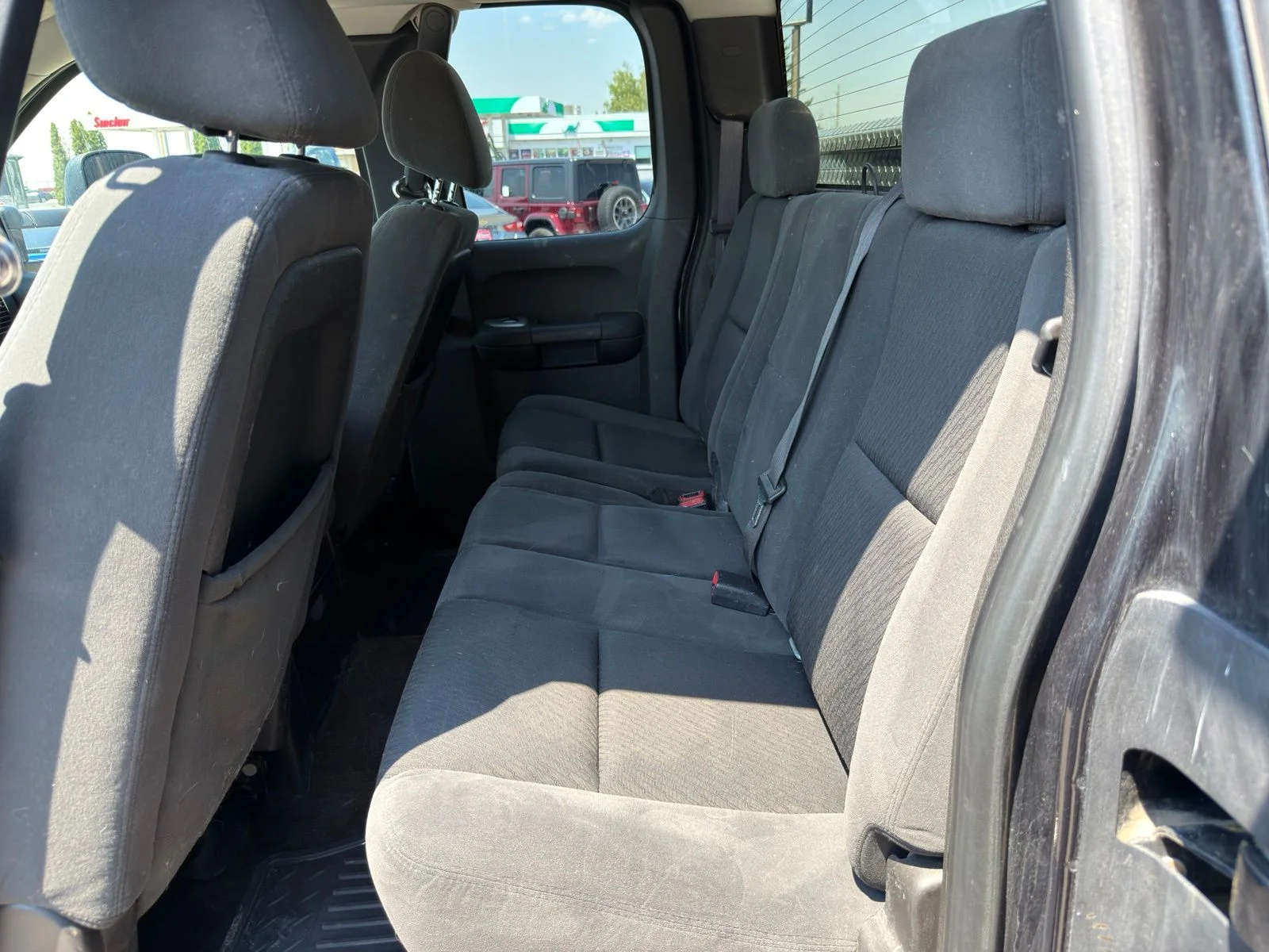 Used 2009 Black GMC SLE image 12