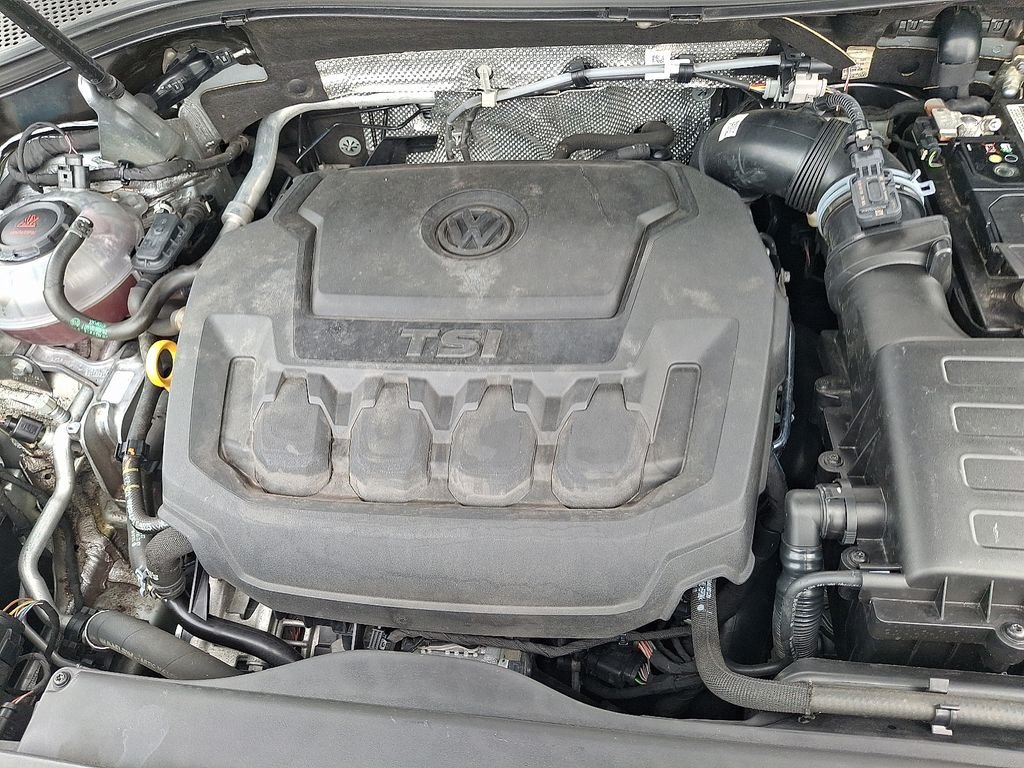 Used 2022  Volkswagen 2.0T SE image 24