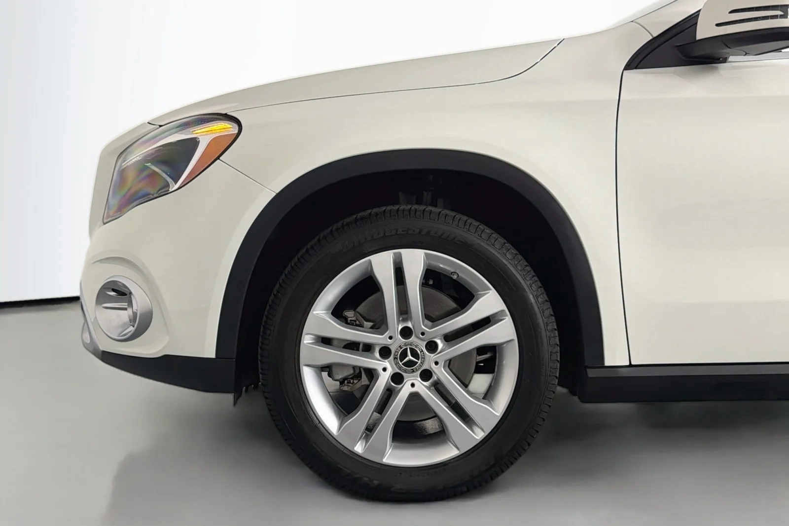 Used 2018 Cirrus White Mercedes-Benz 250 image 10