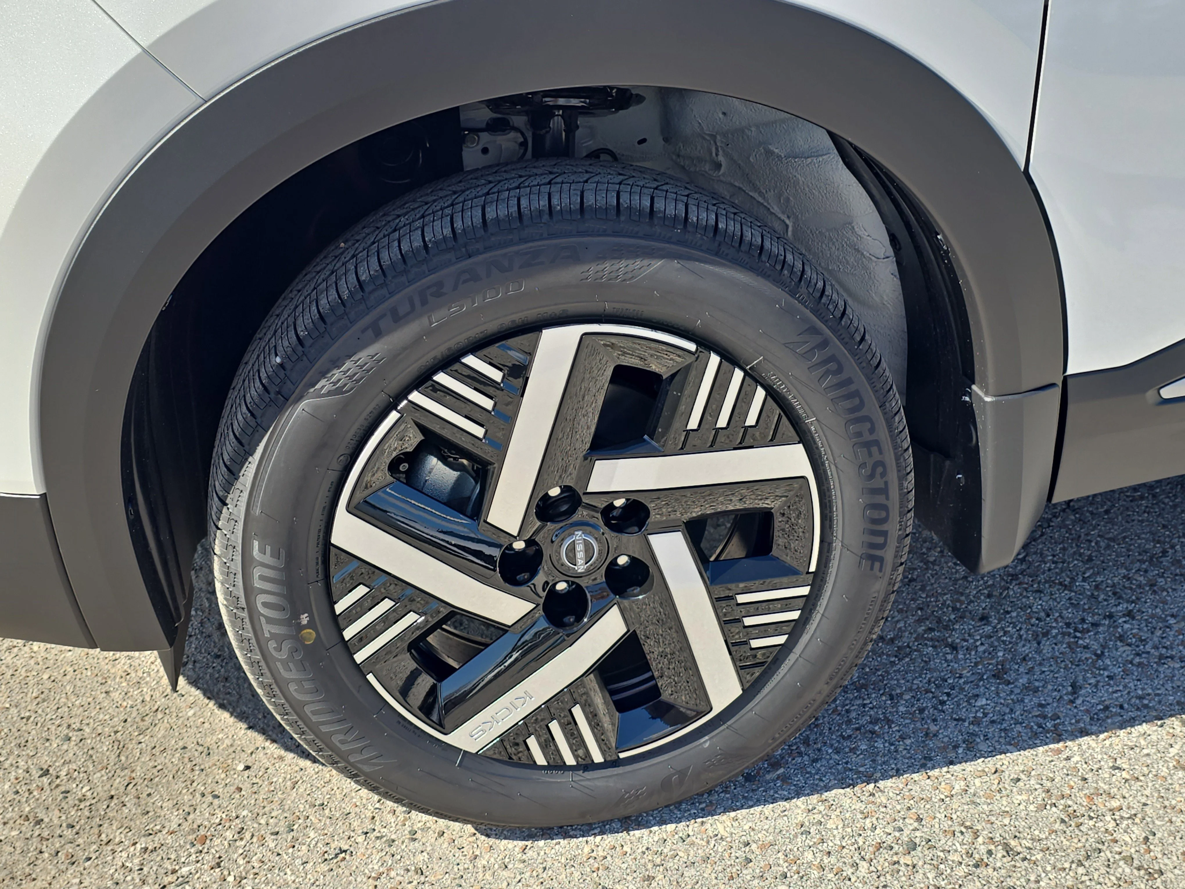 New 2026 Aspen White TriCoat Nissan SV image 35