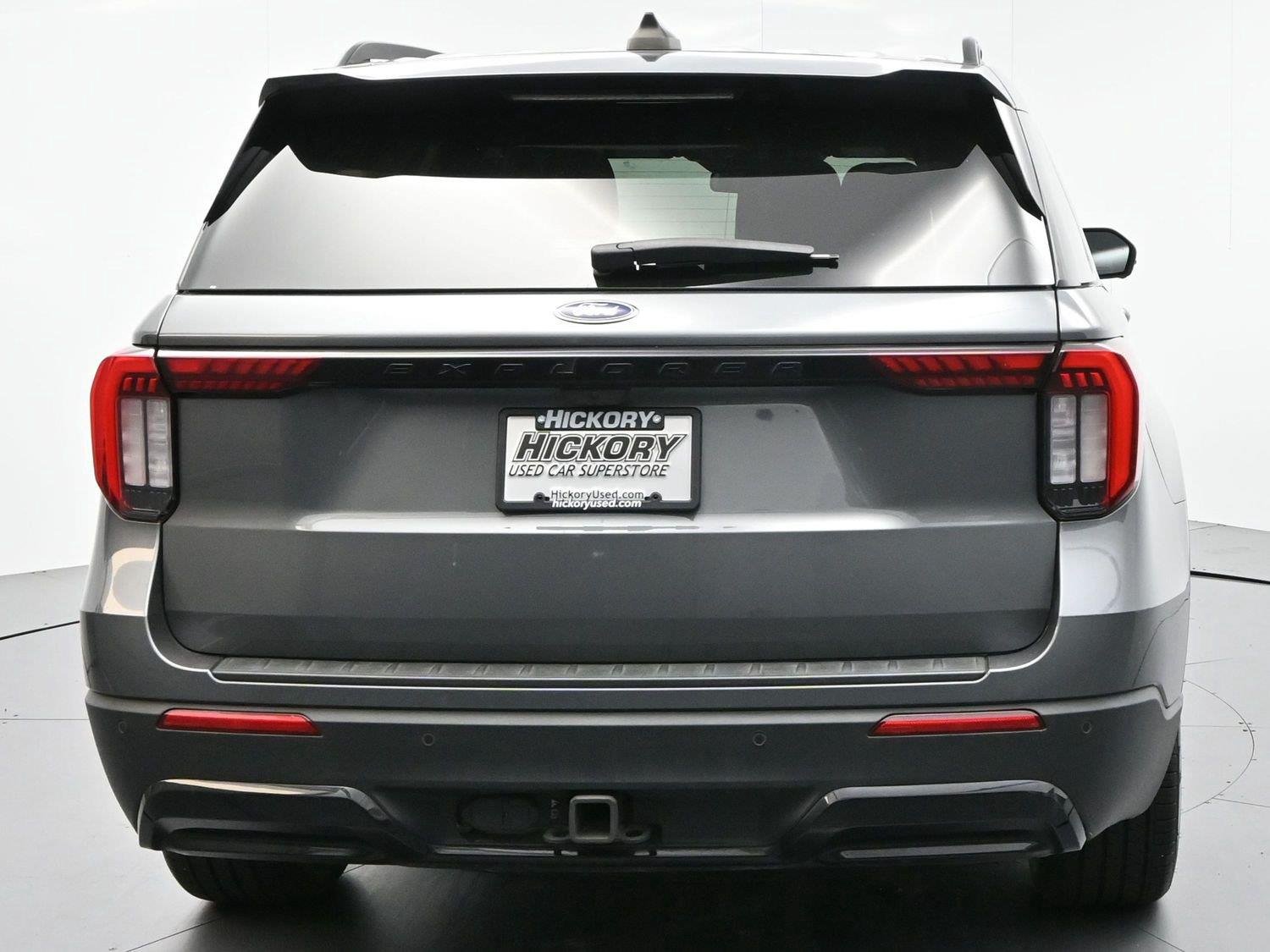 Used 2025 Carbonized Gray Ford ST-Line image 6