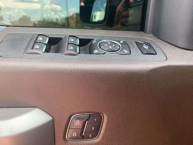 Used 2017 Brown Ford King Ranch image 14