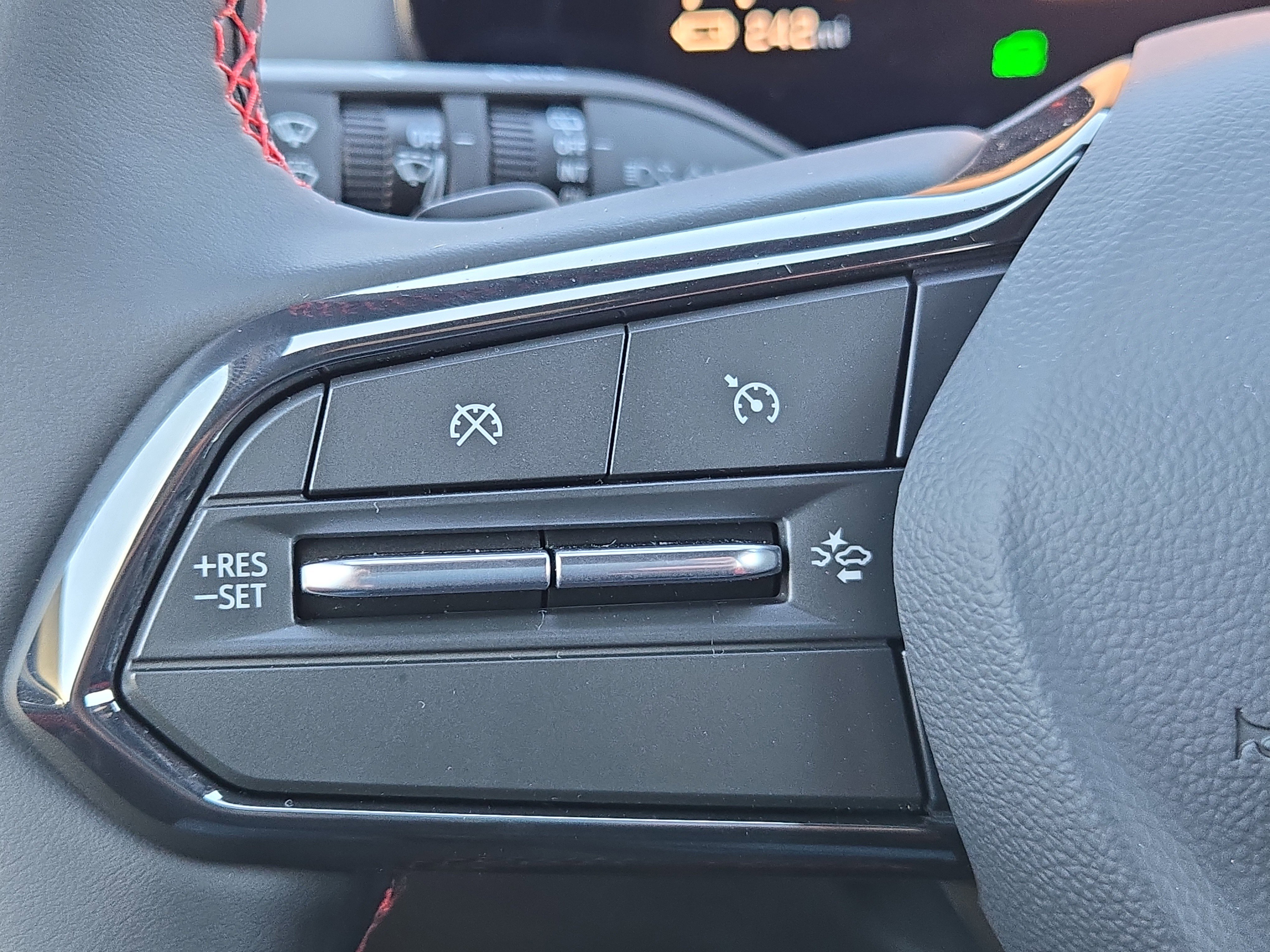 2025 Chevrolet Equinox EV RS - Photo 26