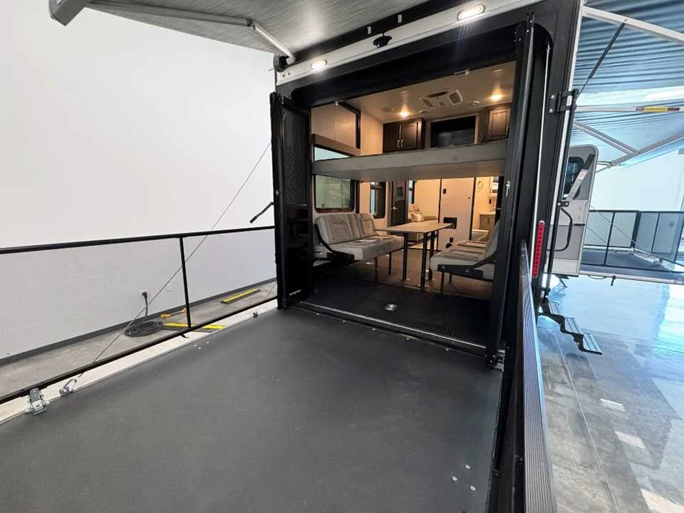 Used 2024 WHITE JAYCO  image 44