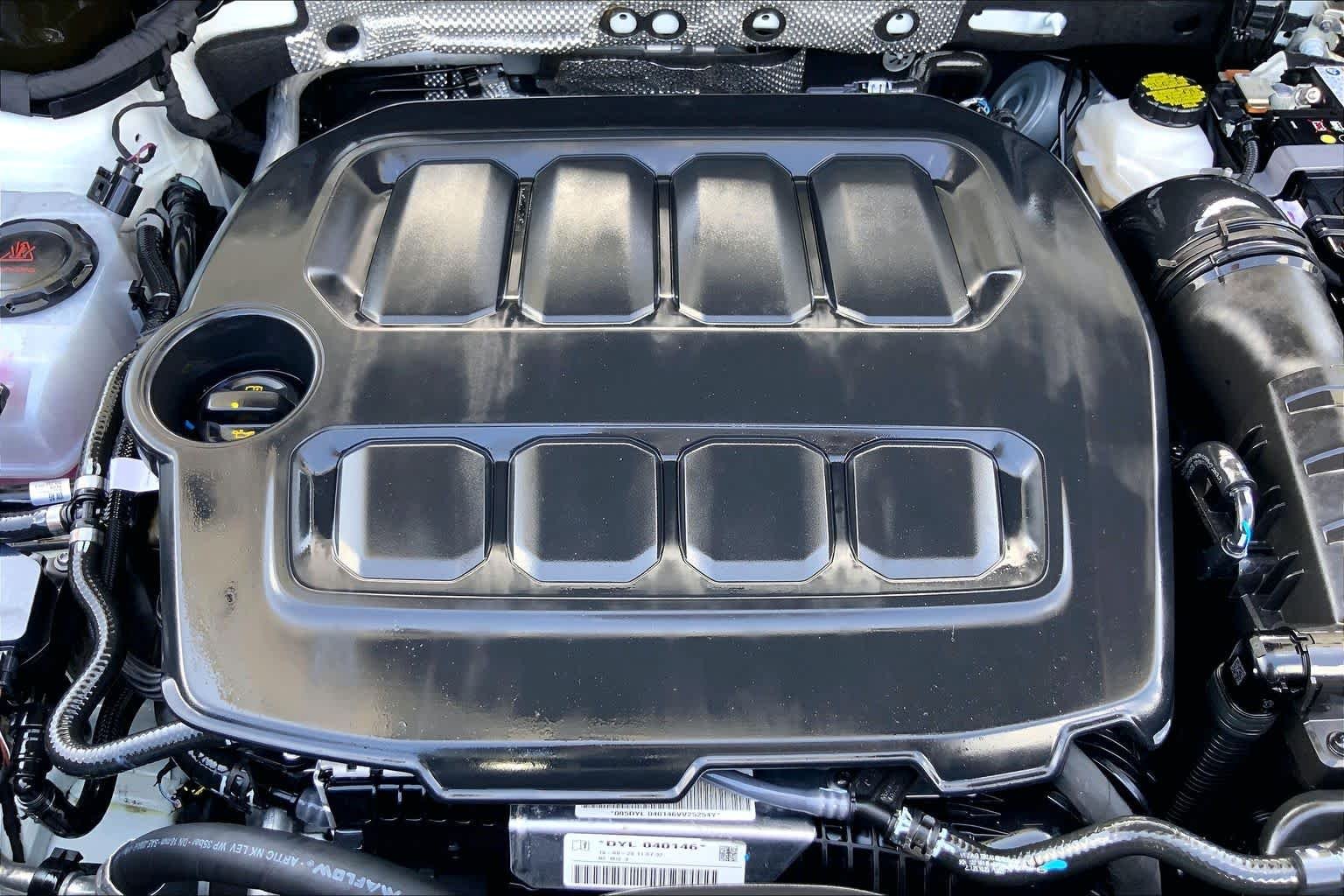 Used 2025  Deep Black Roof Volkswagen SE R-Line Black image 32
