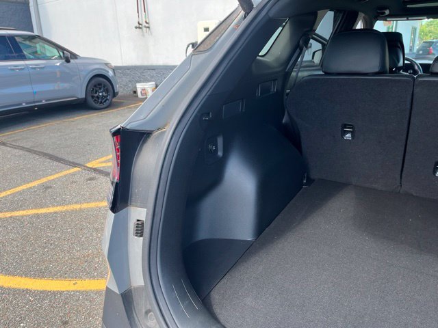 Used 2023 Wolf Gray Kia X-Line image 19