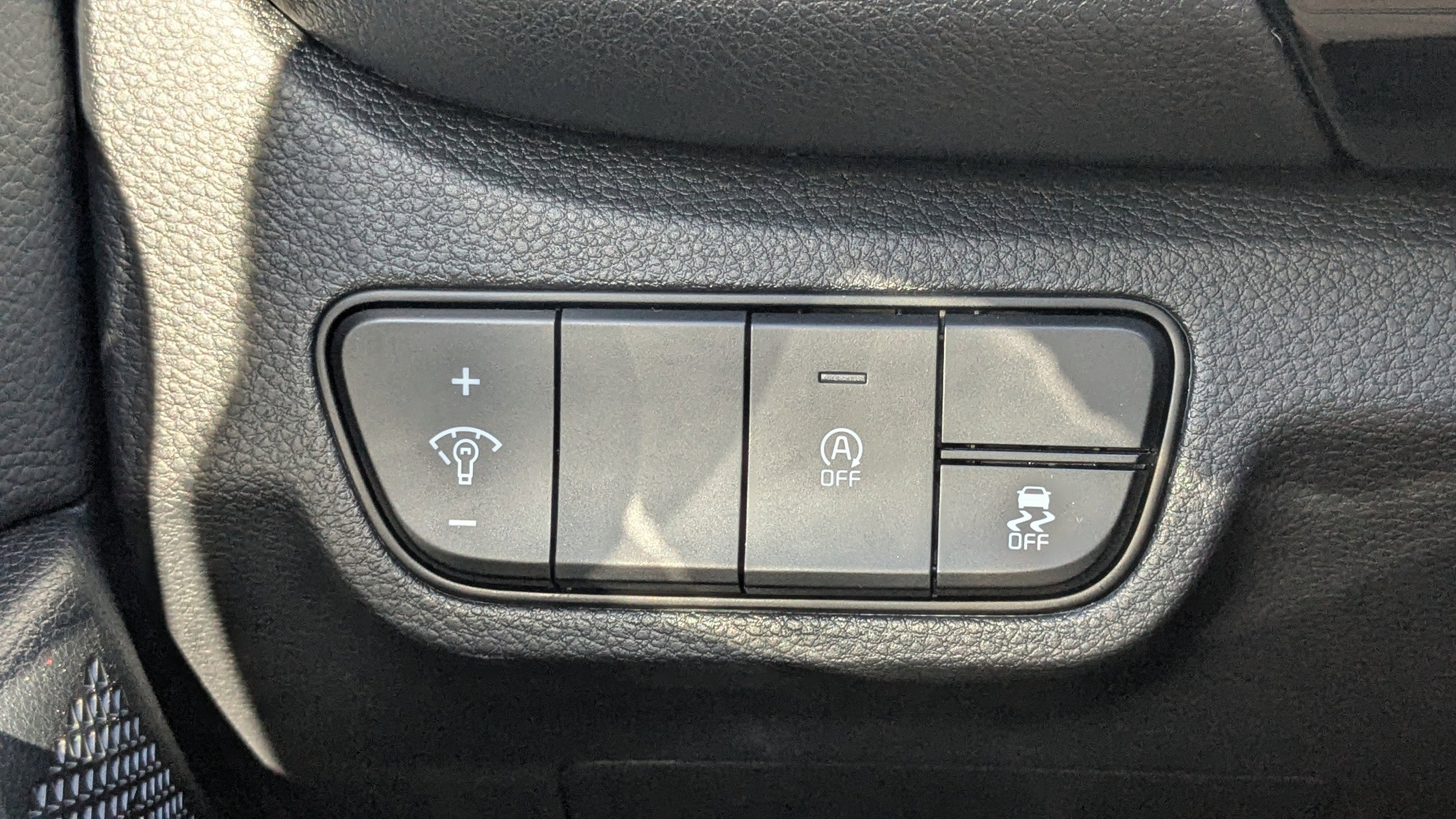 New 2026 Pluton Blue / Black Roof Kia S image 30