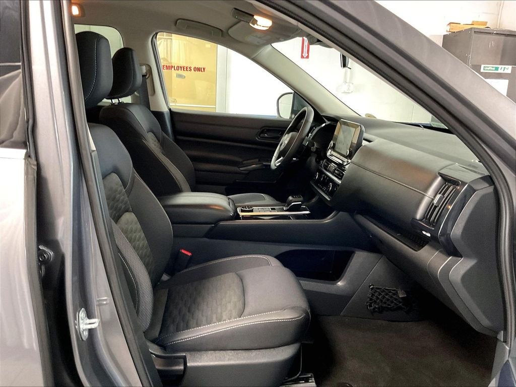 Used 2023 Gray Nissan SV image 11