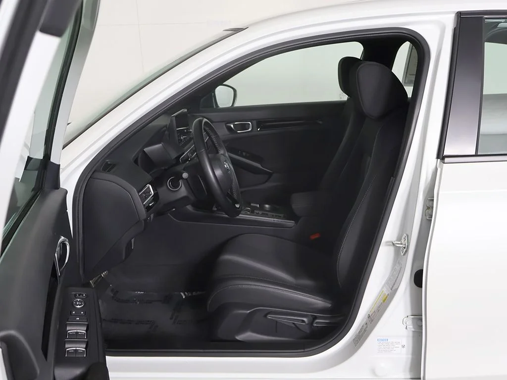 Used 2025 White Honda Sport image 29
