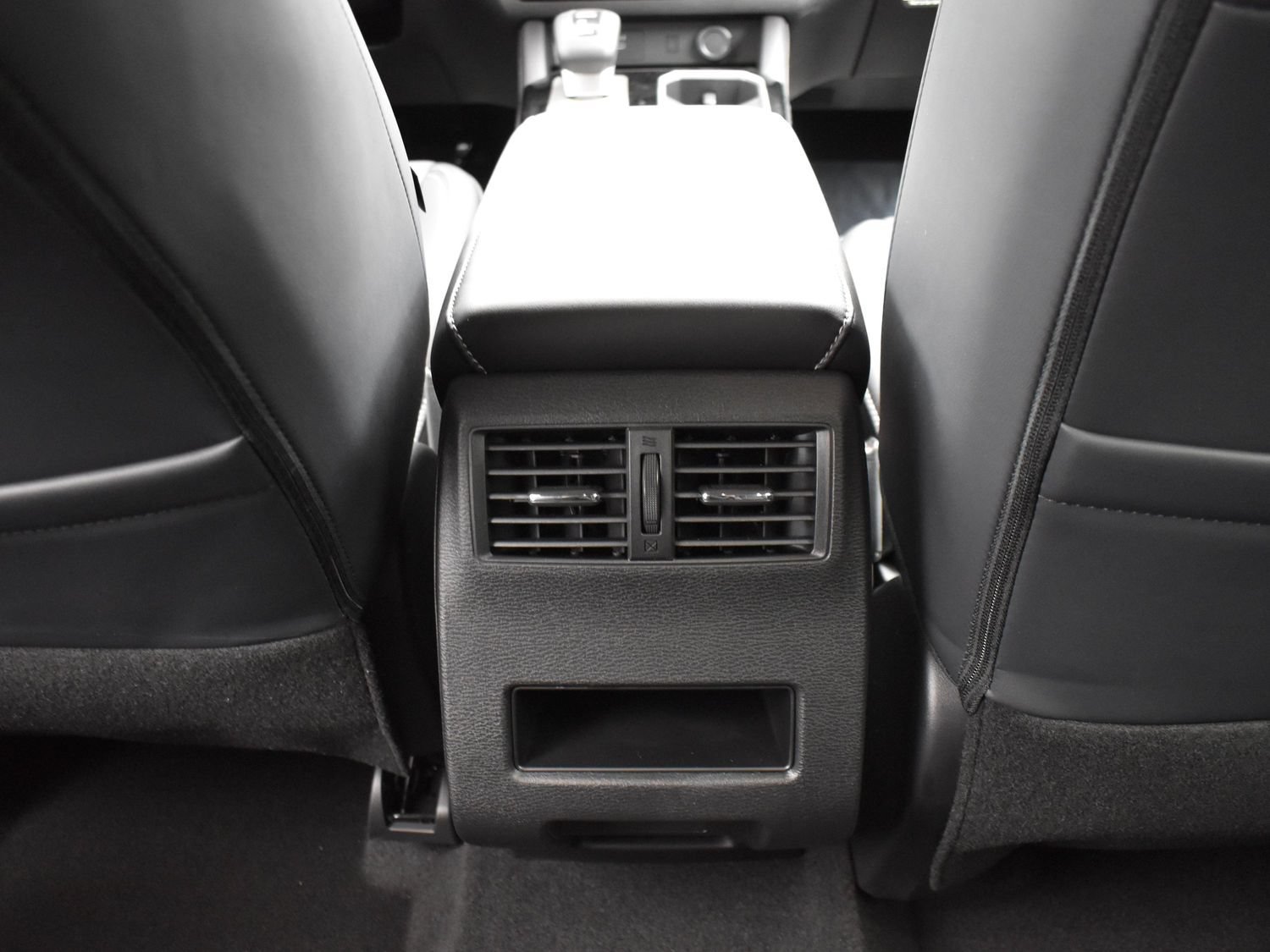 New 2026 Graphite Gray Mitsubishi SE 1.5T 2WD image 14
