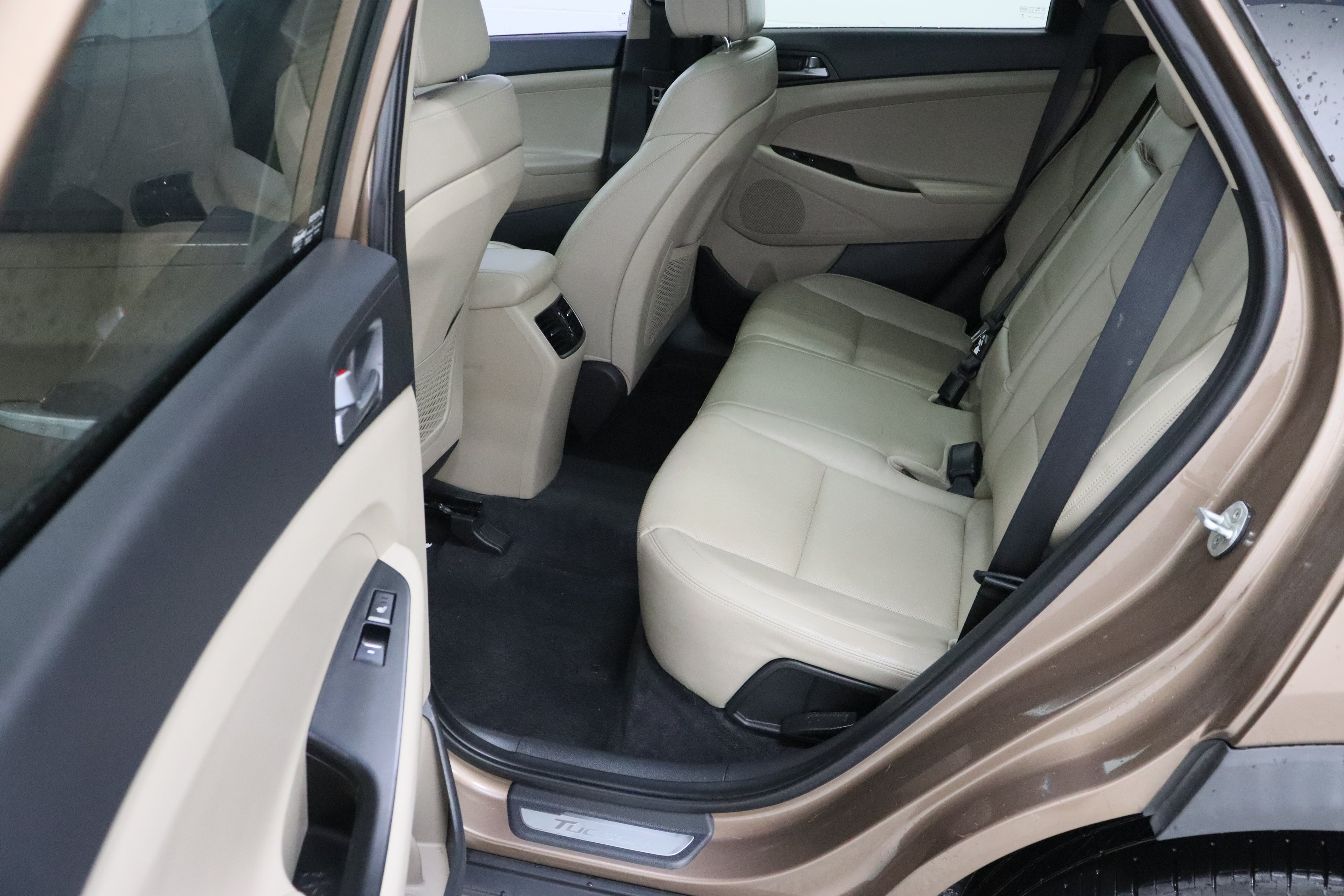 Used 2016 Mojave Sand Hyundai Limited 1.6T image 31