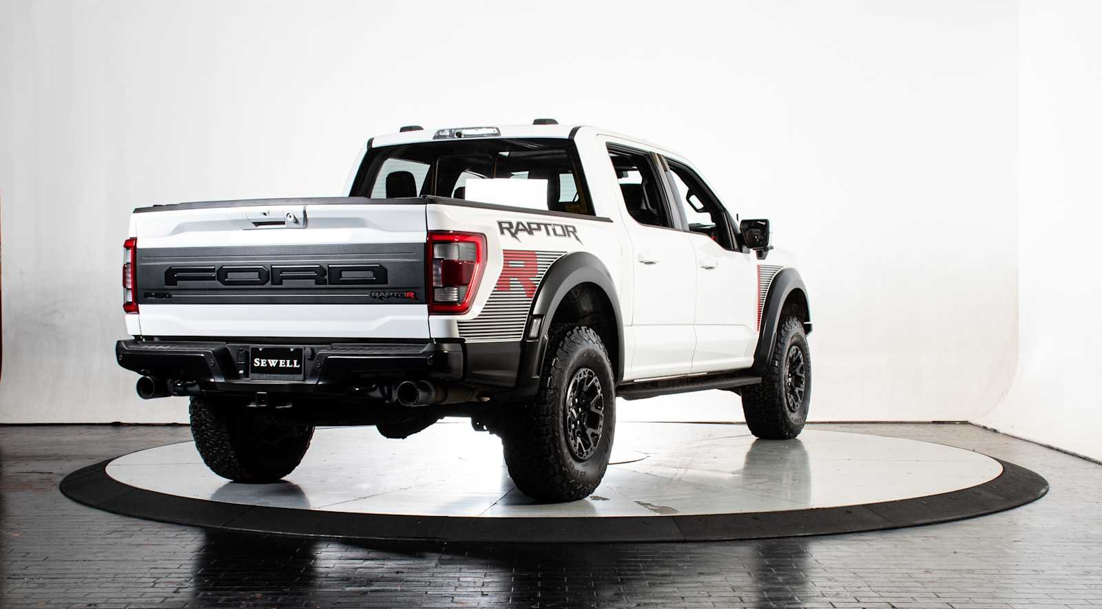 2023 Ford F-150 Raptor - Photo 6