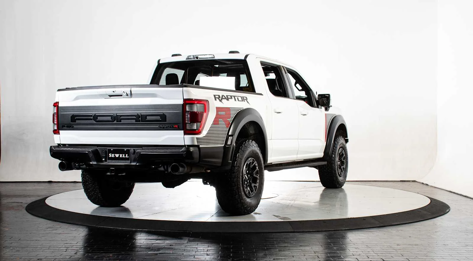 2023 Ford F-150 Raptor - Photo 6