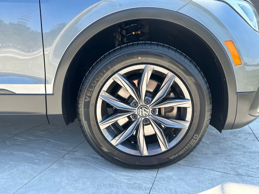 2023 Volkswagen Tiguan SE - Photo 6