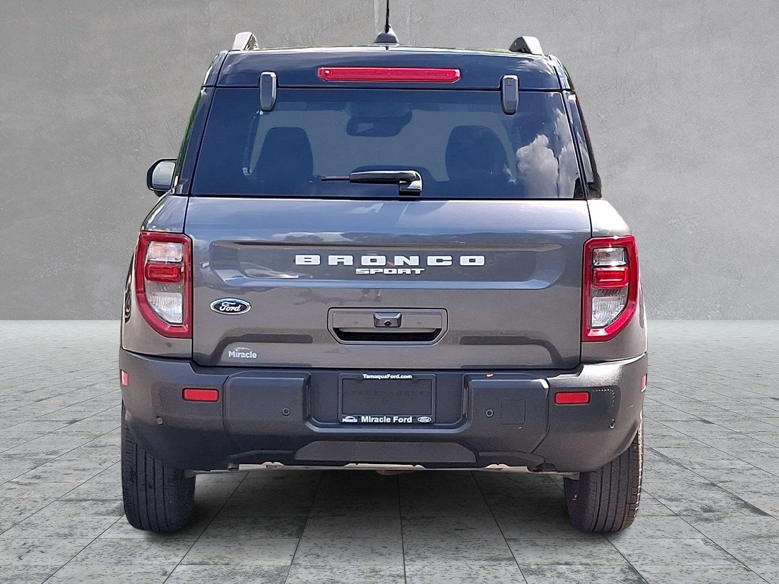 Used 2025 Carbonized Gray Metallic Ford Outer Banks image 5