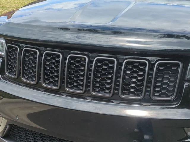 Used 2019 Black Jeep High Altitude image 24
