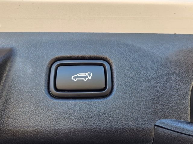 Used 2026 Silver Hyundai SEL image 24