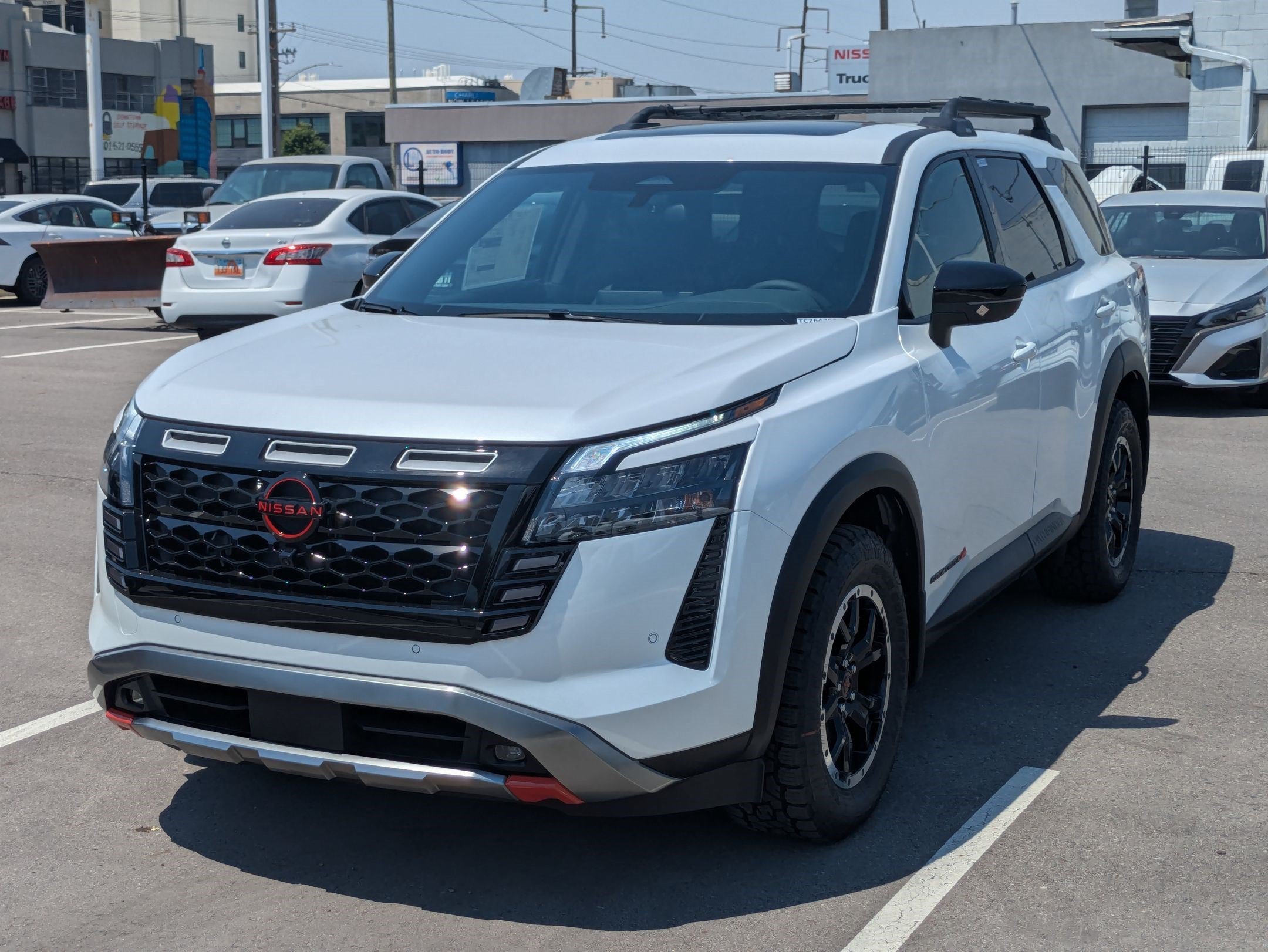 New 2026 Everest White Pearl Tricoat Nissan Rock Creek image 8
