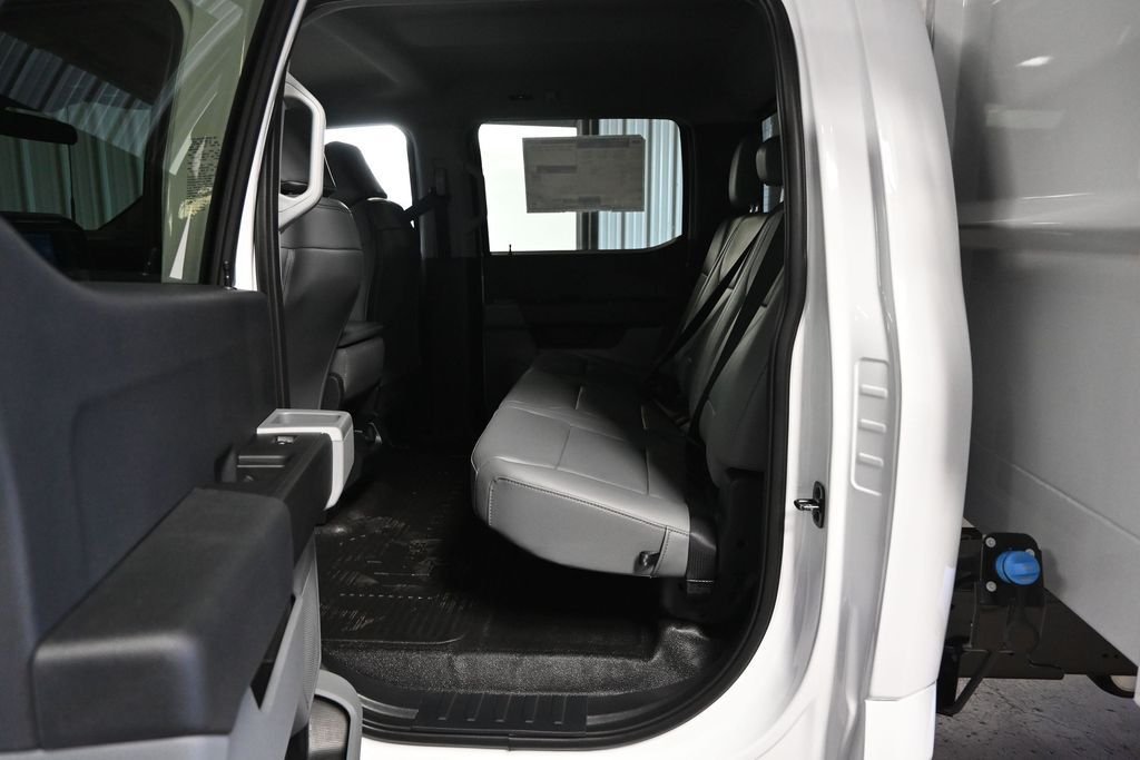 New 2026 Oxford White Ford XL image 19