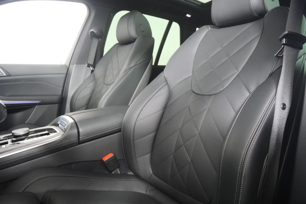 Certified Used 2026 Skyscraper Grey Metallic BMW sDrive40i image 10