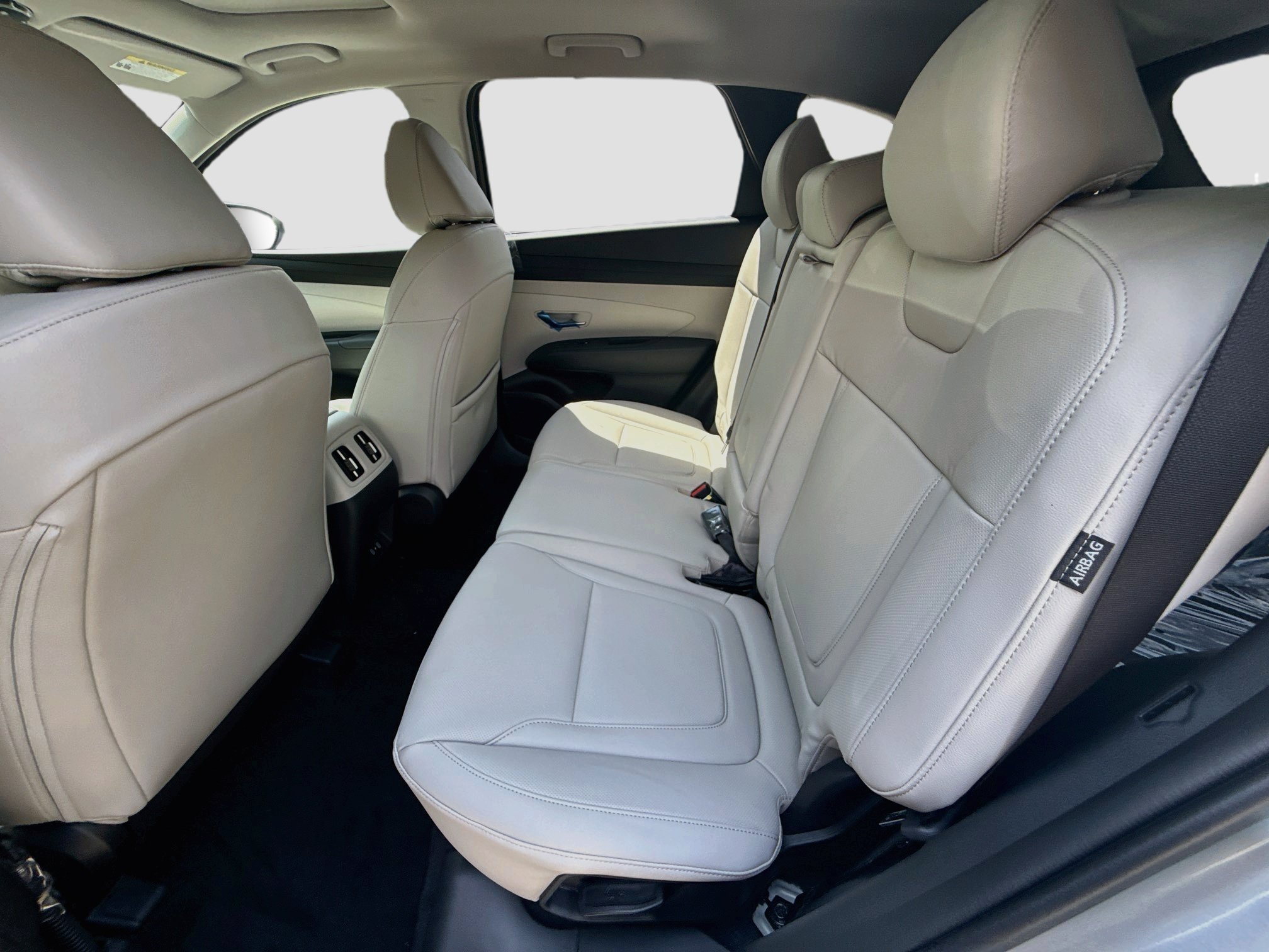 New 2026 Shimmering Silver Hyundai SEL Premium FWD image 43