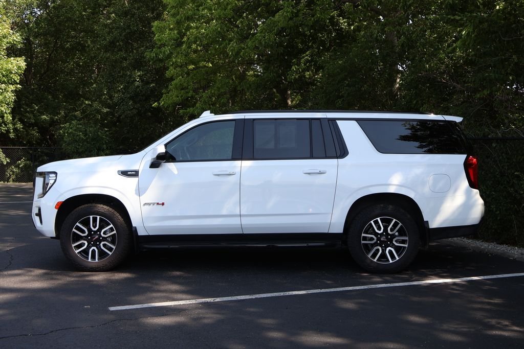 2023 GMC Yukon XL AT4 - Photo 4