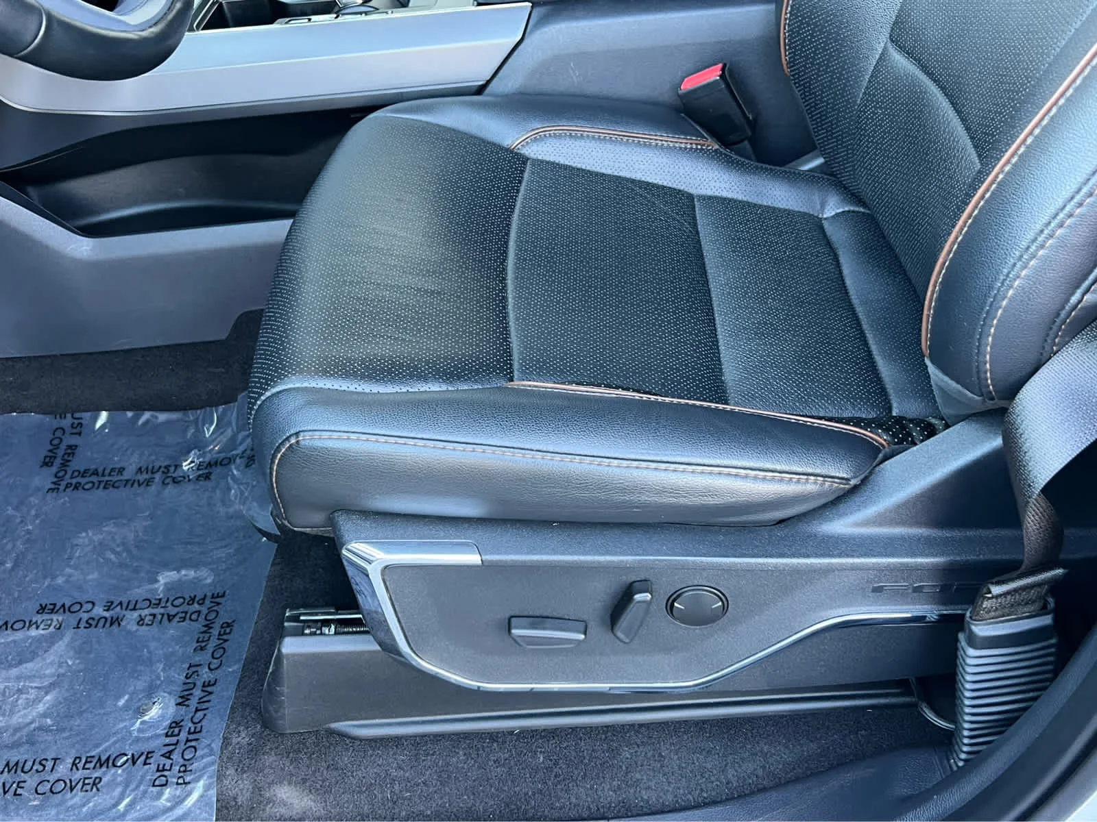 Used 2024 Avalanche Ford LARIAT image 30