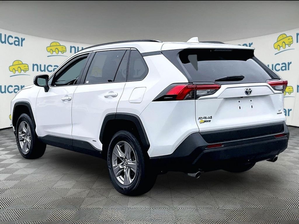 Used 2022 White Toyota LE image 4