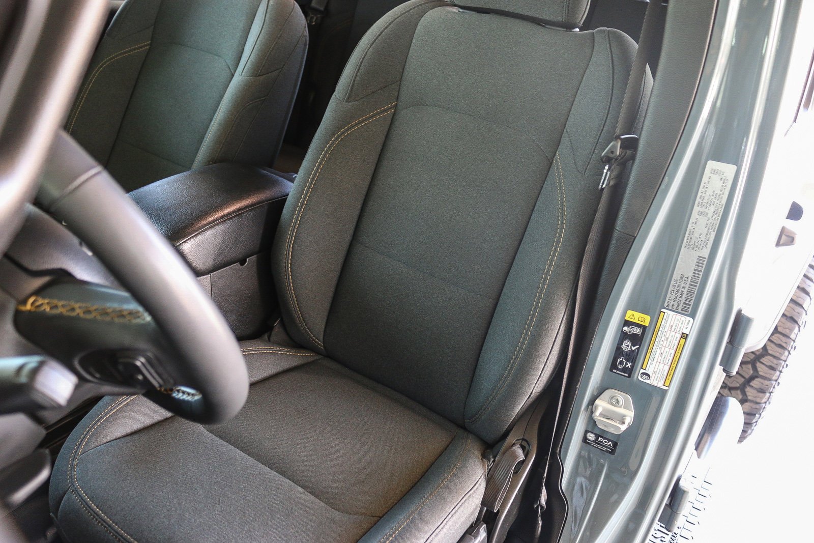 Used 2024 Anvil Clear Coat Jeep Sport S image 22