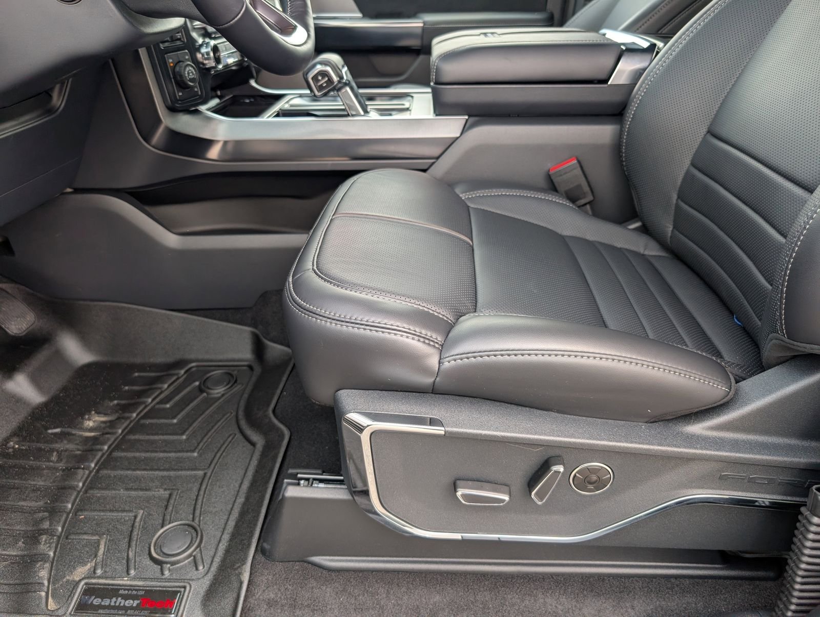 New 2026 Carbonized Gray Metallic Ford Platinum image 14