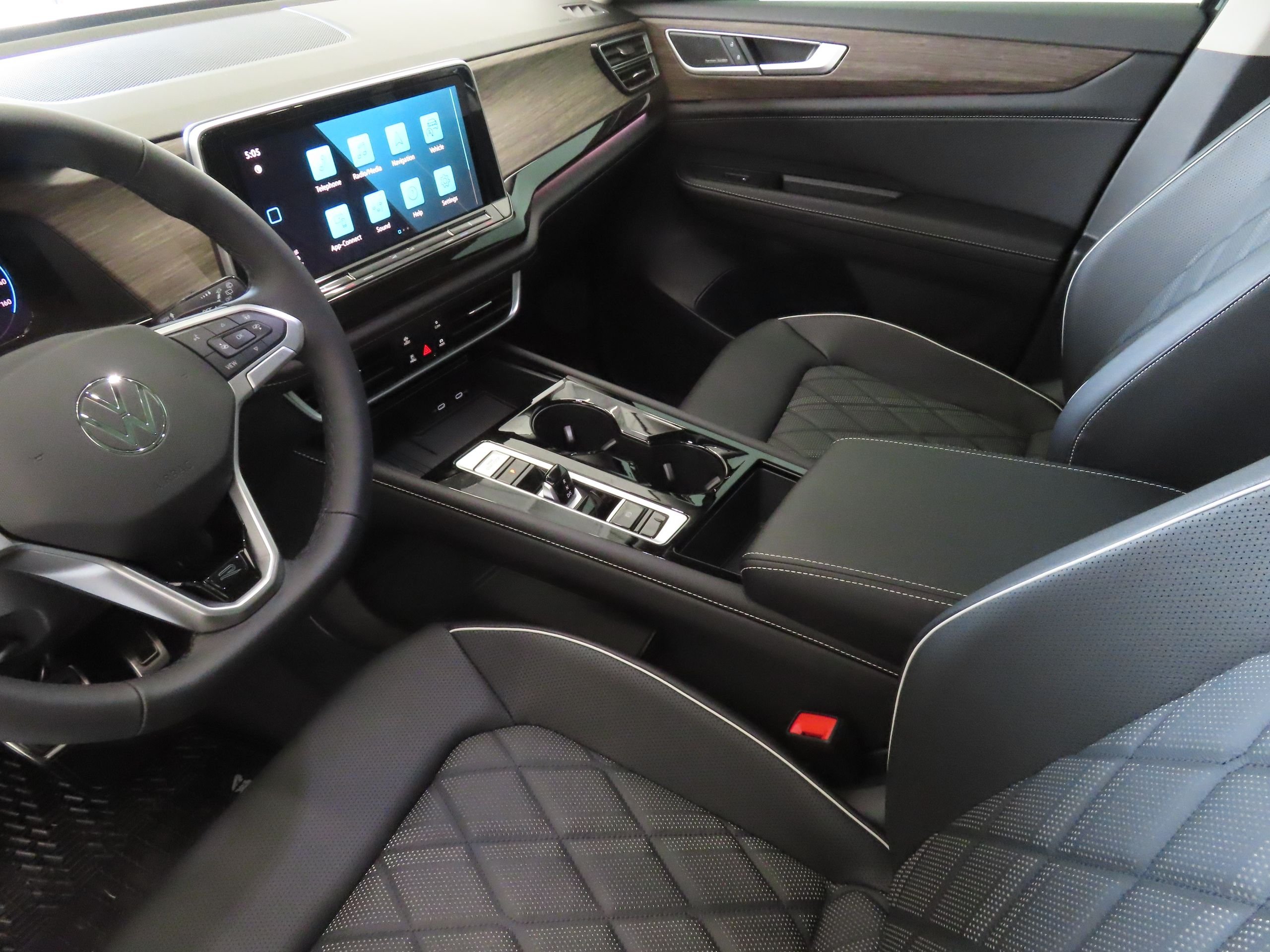 2026 Volkswagen Atlas SEL Premium R-Line - Photo 22