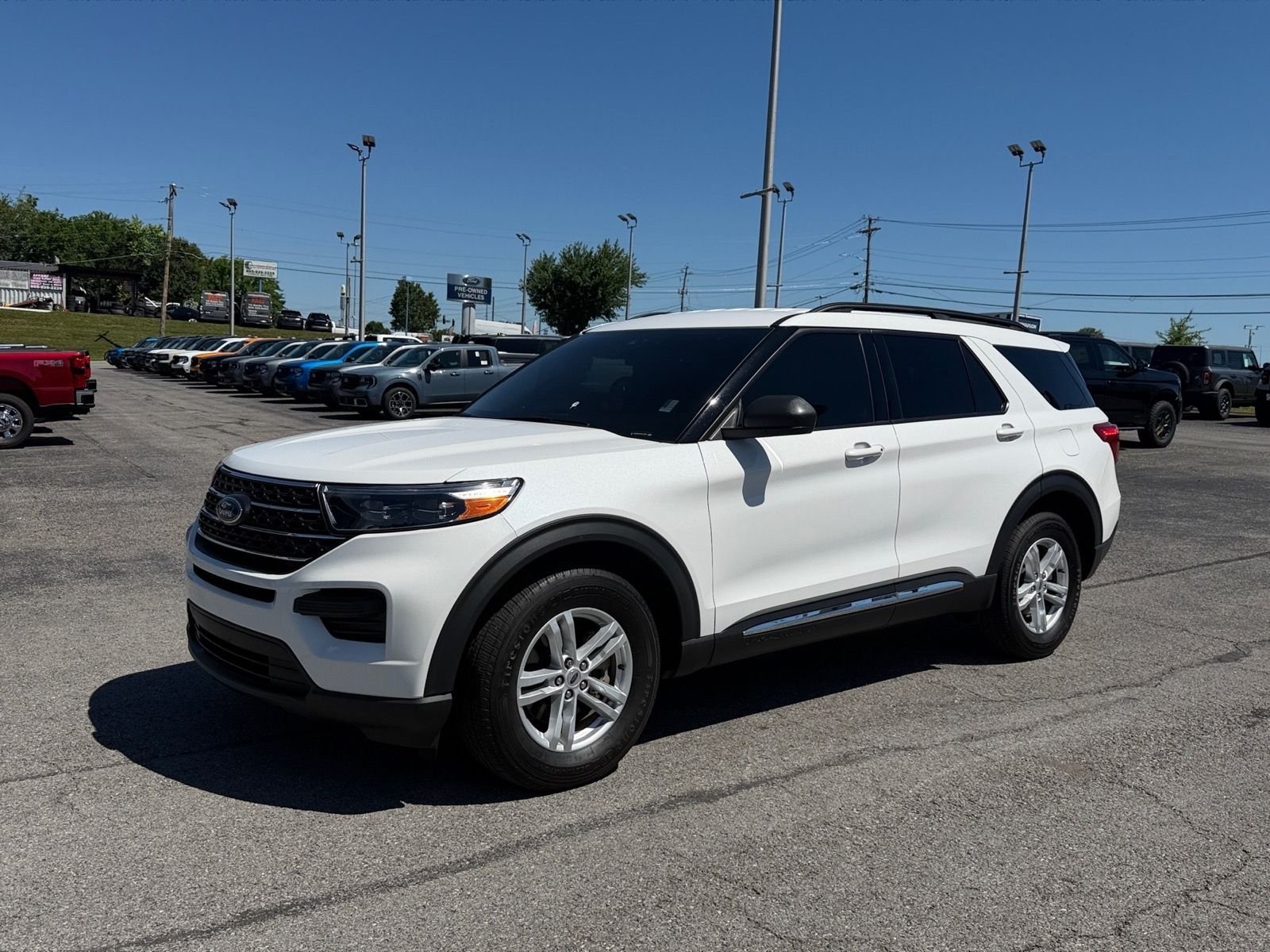 Certified Used 2023 White Metallic Ford XLT image 1