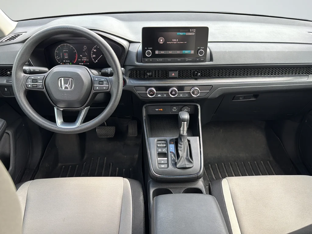 Used 2023  Honda LX image 9