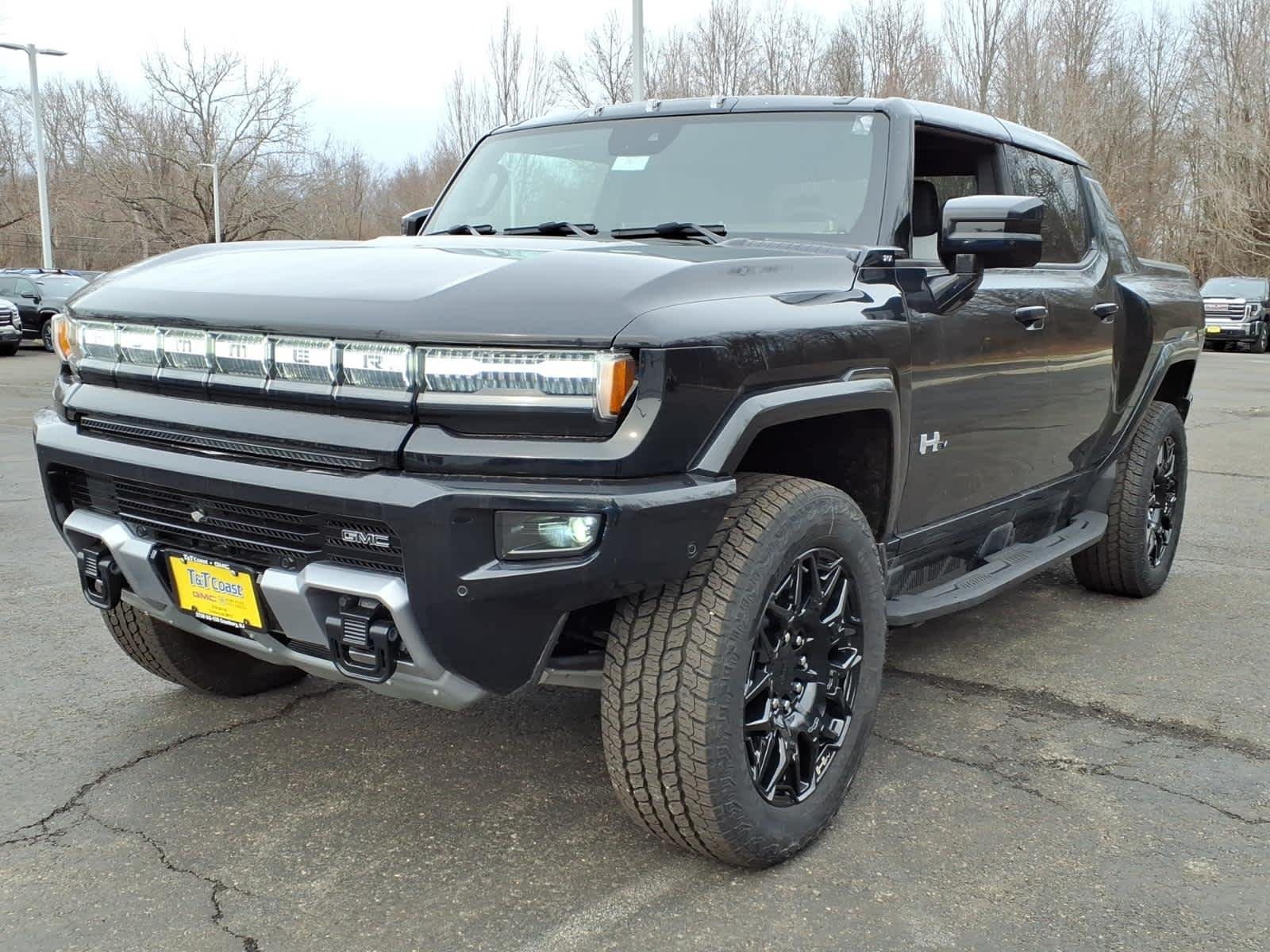 New 2025 Void Black GMC 2X image 3