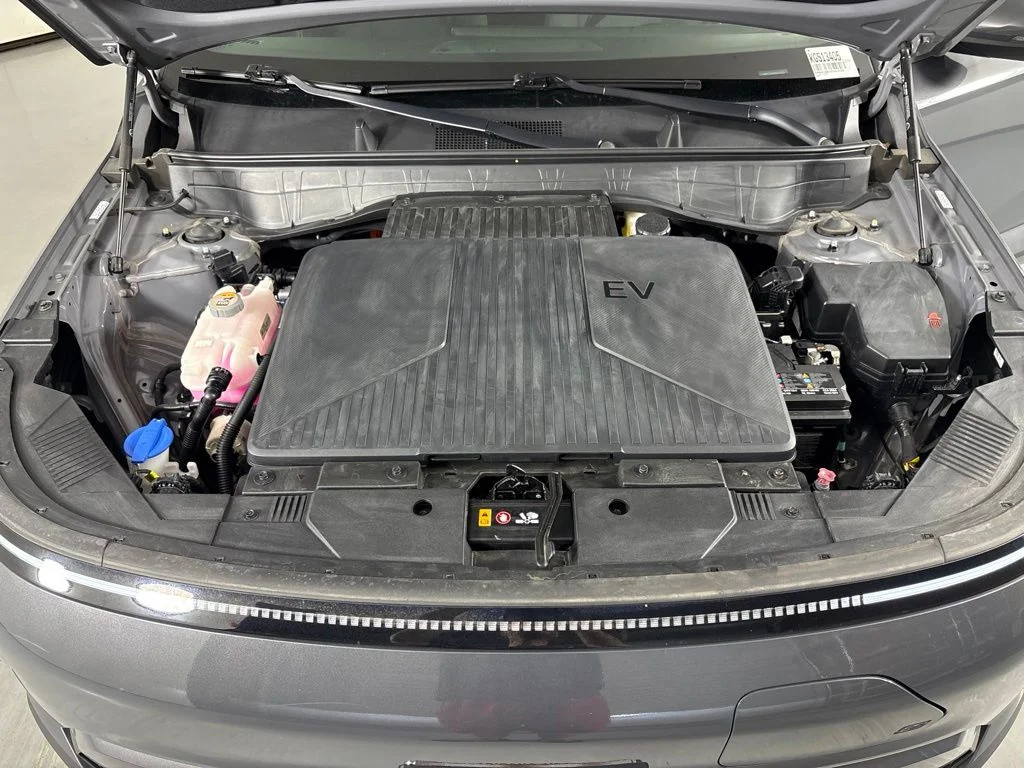 Used 2024 Gray Hyundai SEL image 41