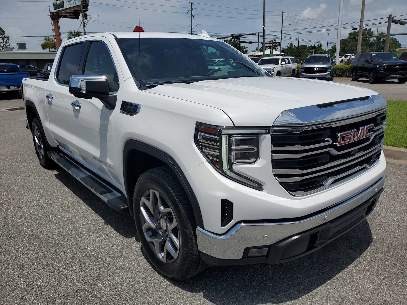New 2026 Summit White GMC SLT image 9