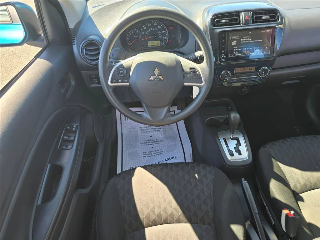 Used 2024 Red Mitsubishi ES image 3