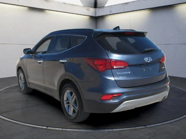 Used 2017 Marlin Blue Hyundai 2.4 Base image 6