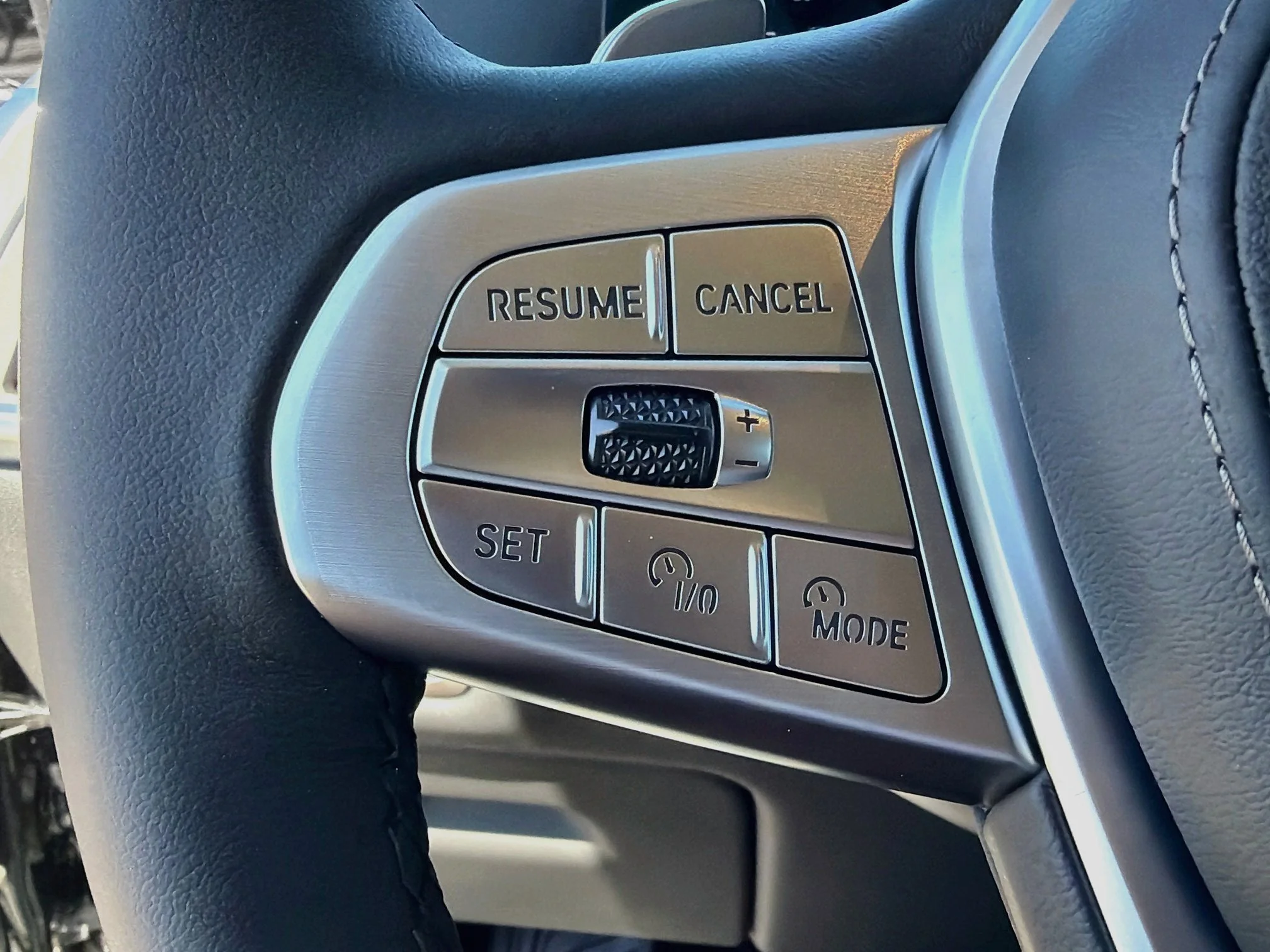 New 2027 Dravit Grey Metallic BMW xDrive40i image 39