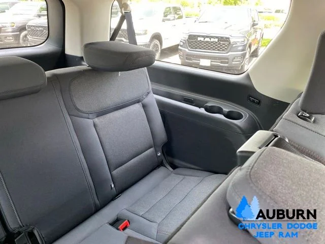 Used 2025 Gray Ford Active image 20
