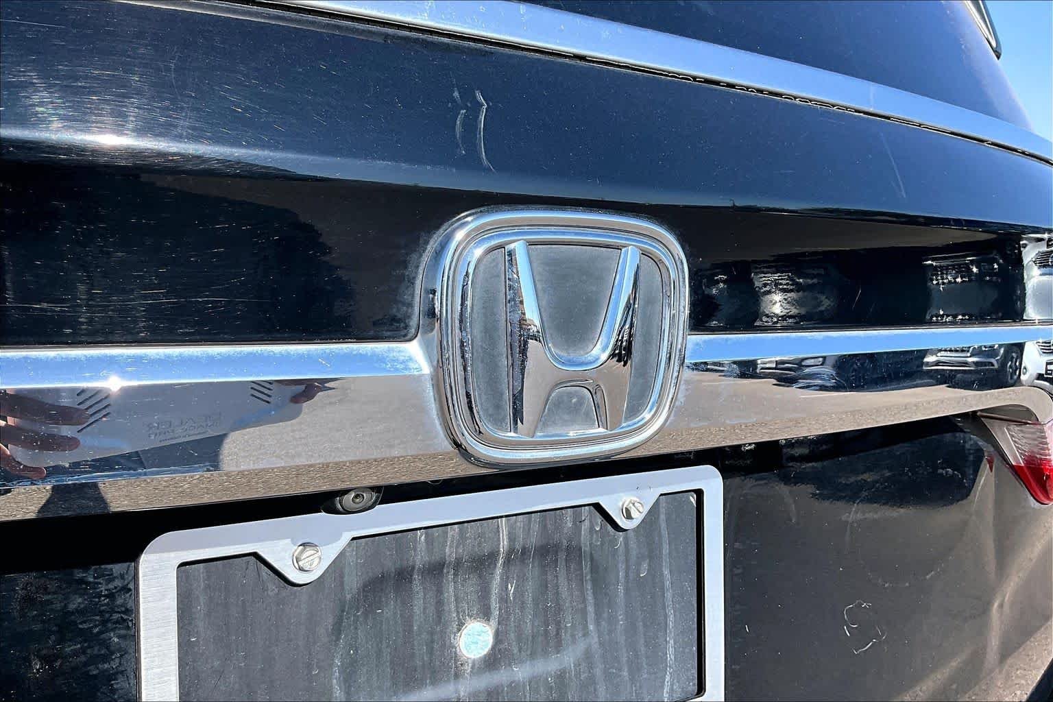 Used 2018 BLACK Honda EX-L image 9