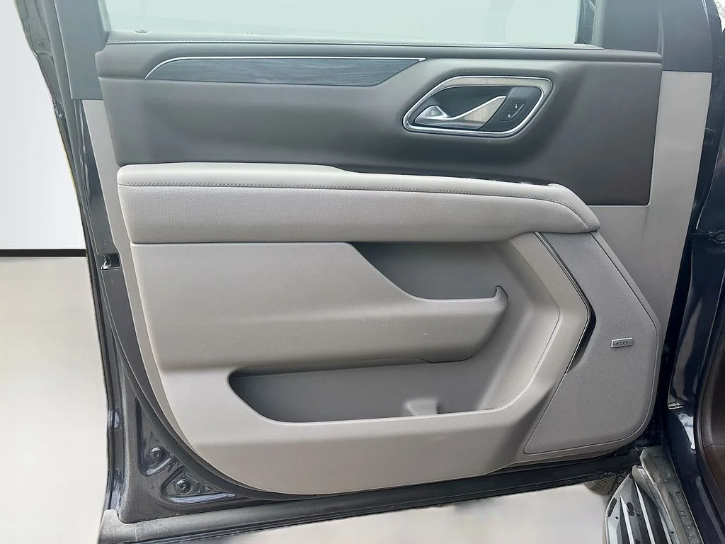 Used 2024 Silver GMC SLT image 42