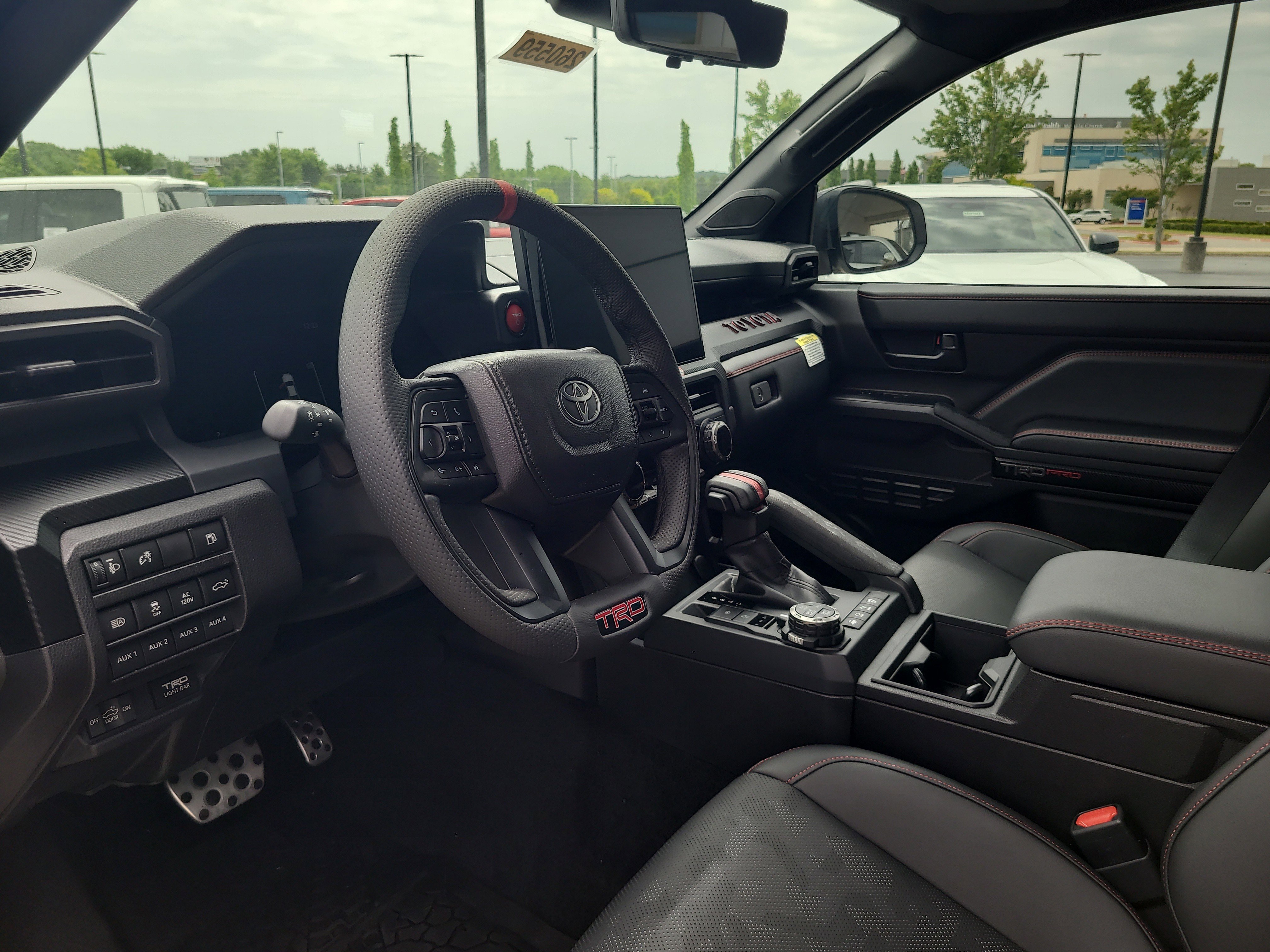 2026 Toyota Tacoma TRD Pro - Photo 10