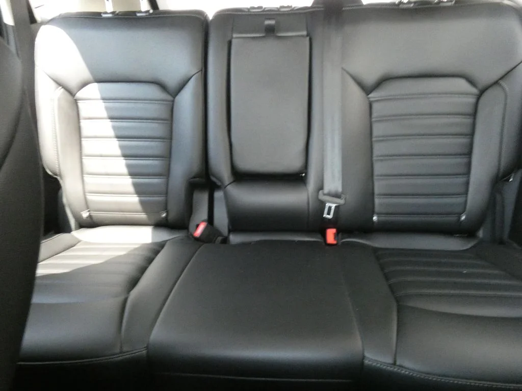 Used 2020 Red Ford SEL image 21