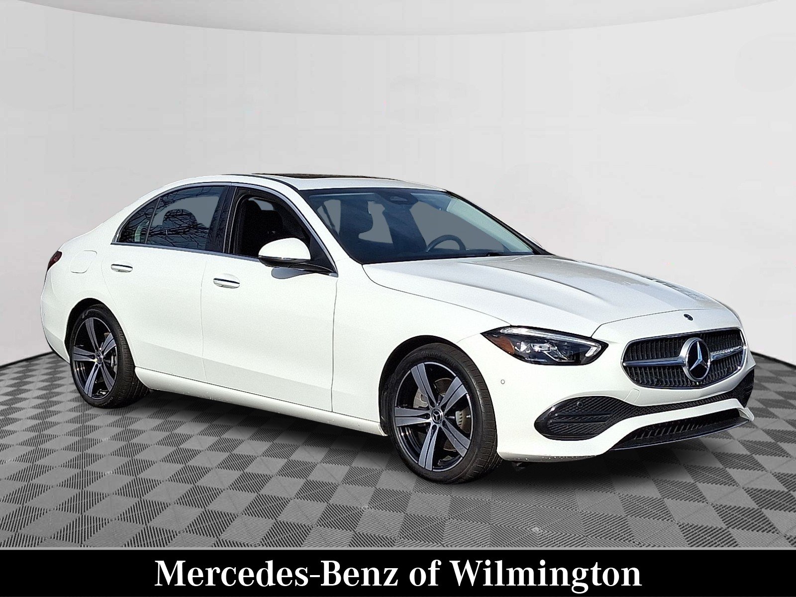 2025 Mercedes-Benz C-Class C 300 4MATIC's photo