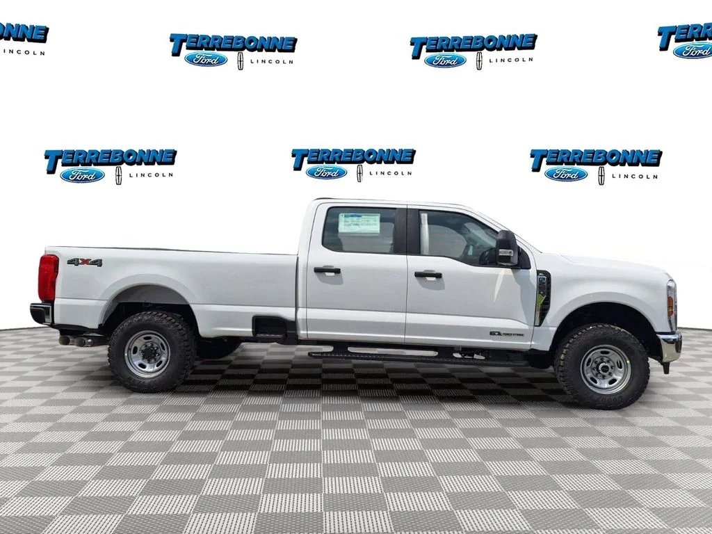 New 2026 Oxford White Ford F-250® XL image 4