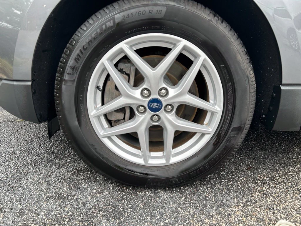 Used 2021 Gray Ford SEL image 11