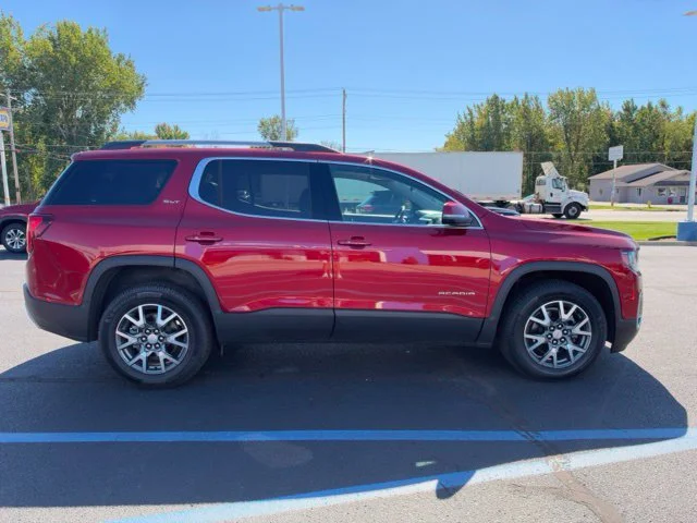 Used 2023 VOLCANIC RED TINTCOAT GMC SLT image 5